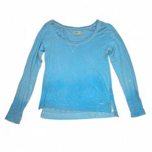 Y2K Vintage Hollister Co. Light Blue Long Sleeve T-shirt Wide Neck Women's Small